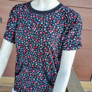 Secret Treasures Women's Floral Mother's Day Short Sleeve Knit Top Size Small